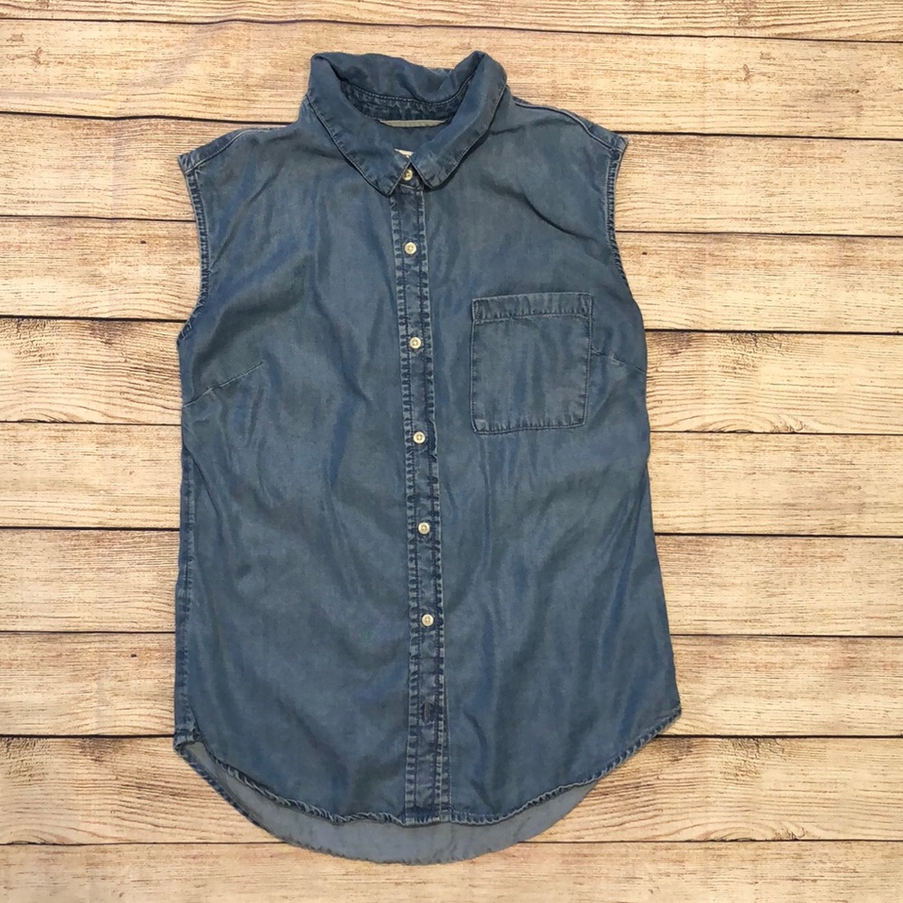 Merona Sleeveless Jean Button Up